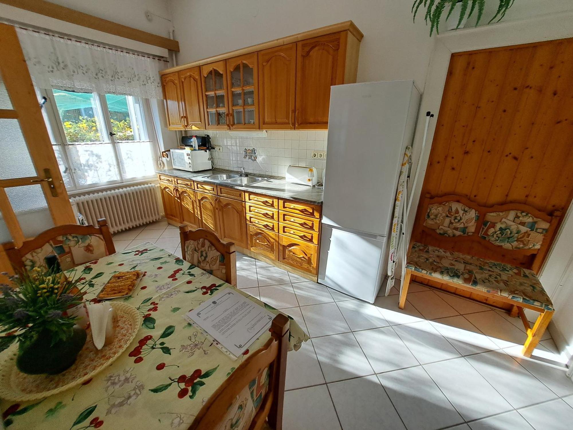 Családi Vendégház Eger Exterior foto